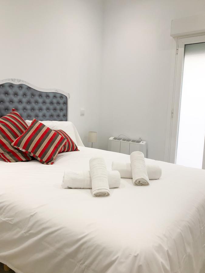Modern With Ideal Location Next To Atocha Station Madrid Eksteriør billede
