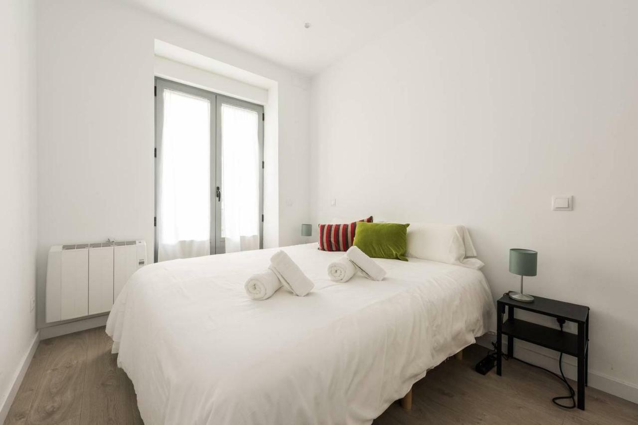 Modern With Ideal Location Next To Atocha Station Madrid Eksteriør billede