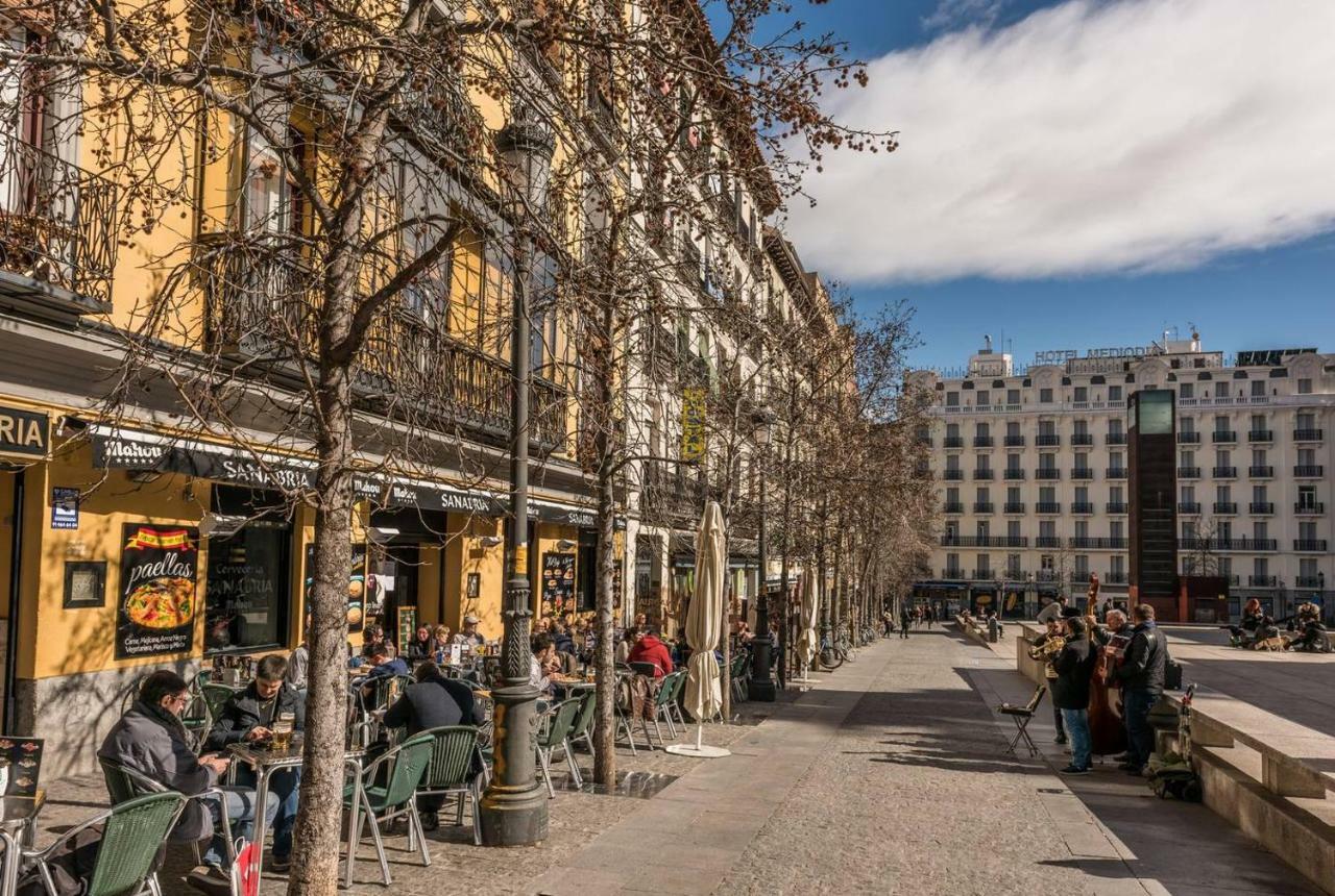 Modern With Ideal Location Next To Atocha Station Madrid Eksteriør billede
