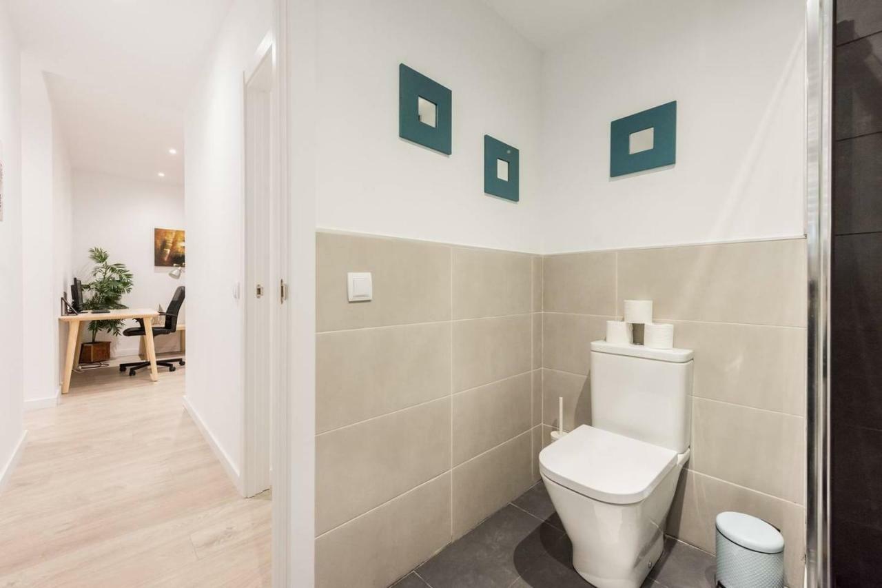 Modern With Ideal Location Next To Atocha Station Madrid Eksteriør billede