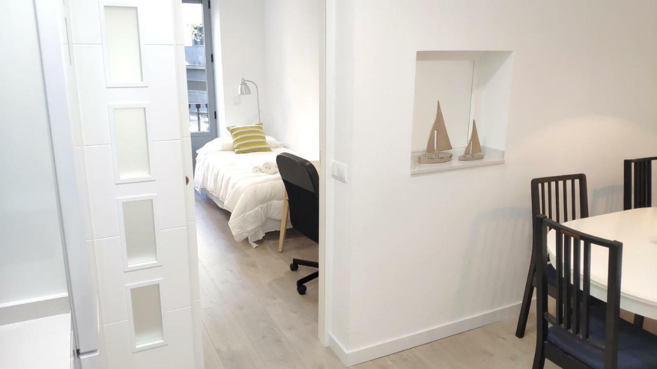 Modern With Ideal Location Next To Atocha Station Madrid Eksteriør billede